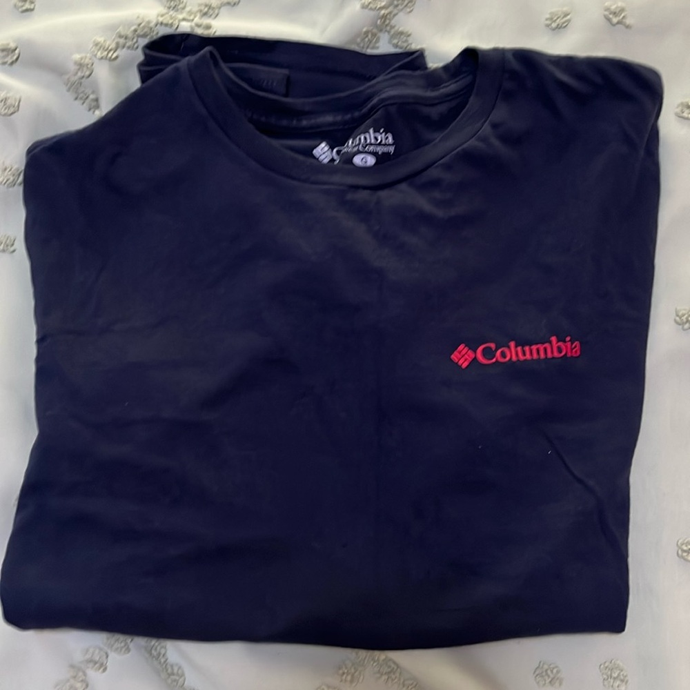 Men’s Columbia dog shirt